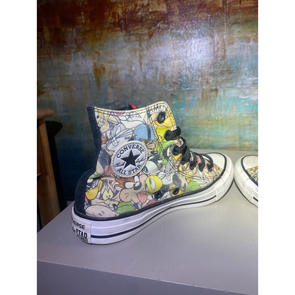 Converse Chuck Taylor‎ All Star Looney Tunes High Top Sneakers Mens 4 Womens 6 - Picture 6 of 9